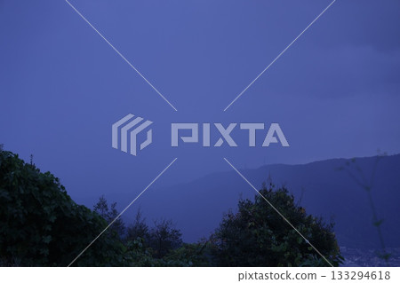 一座雲在山上 一座雲在山上 133294618
