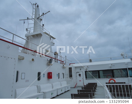 直布羅陀海峽渡輪阿爾赫西拉斯-新丹吉爾惡劣天氣 133295094