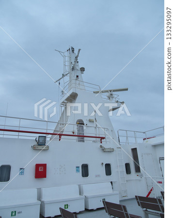 直布羅陀海峽渡輪阿爾赫西拉斯-新丹吉爾惡劣天氣 133295097