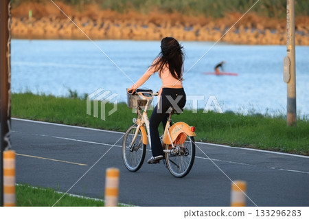 Cycling 133296283