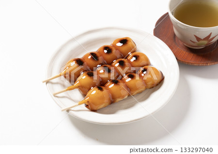 在白板上的Mitarashi餃子 133297040