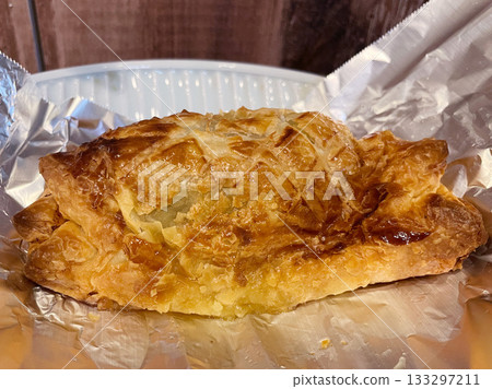 Meat Pie Meat Pie 133297211