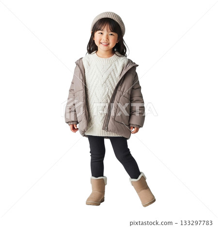 女孩穿著冬裝 女孩穿著冬裝 133297783