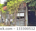 Unoccupied vacant house 133300512