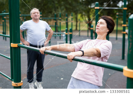 Playing sports at retirement age prolongs life and gives joy Playing sports at retirement age prolongs life and gives joy 133300581
