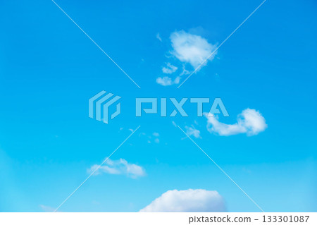  藍天和雲彩 133301087