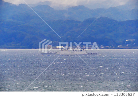 Uraga Strait, Indian Navy, Sahyadri, Shivalik-F49 frigate 133305627