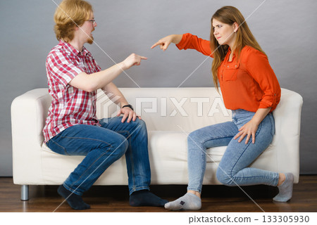 Man and woman having fight 133305930