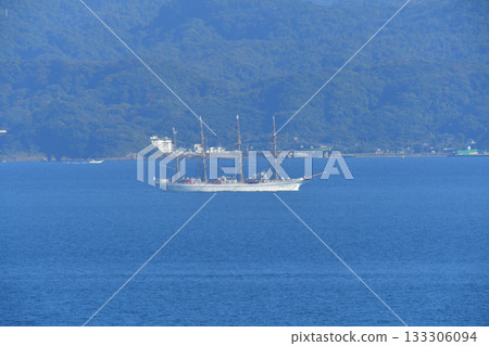 Uraga Channel, Maritime Educational Institute, Nippon Maru sailing ship 133306094