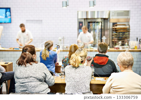 Master class chefs for visitors 133306759