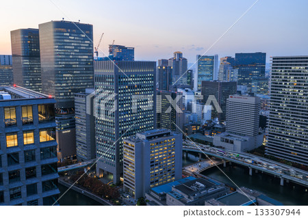 Evening view of Nakanoshima and Umeda, Osaka Evening view of Nakanoshima and Umeda, Osaka 133307944