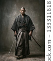 一位手持日本刀的武士肖像，展現了武士道精神。 133311618