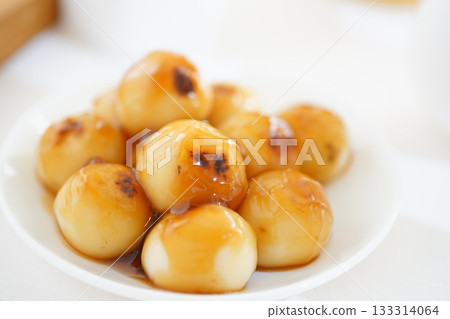 Mitarashi dumpling  133314064