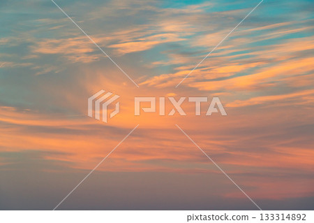 橘色雲 日落卷雲 c-1-3 青色 133314892