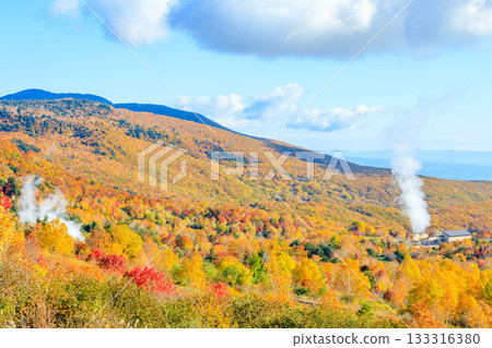 岩手縣八幡平市八幡平阿斯派特線的秋景 133316380