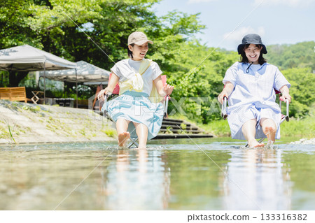 喜歡戶外的年輕人 133316382