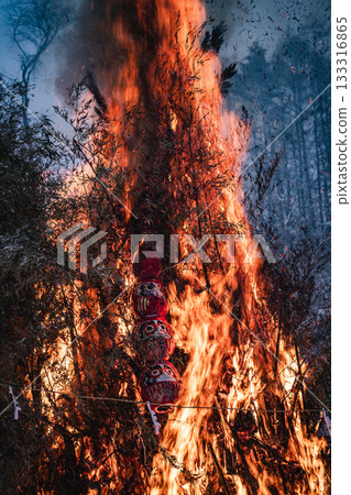 唐多亞基節的熊熊烈焰 133316865