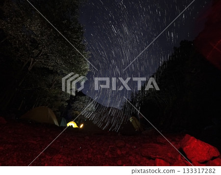 Southern Alps: Star trails at the campsite Southern Alps: Star trails at the campsite 133317282