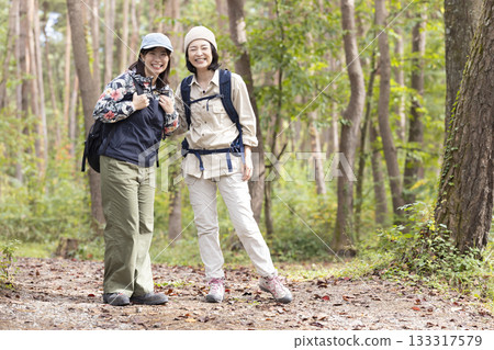 女人遠足 133317579