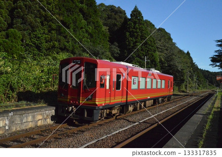 紅色列車（篠之目站 / 京都府舞鶴市水間257-2） 133317835