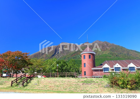 [Oita Prefecture] Gandhi Ranch and the Kuju Mountains on a clear day 133319090