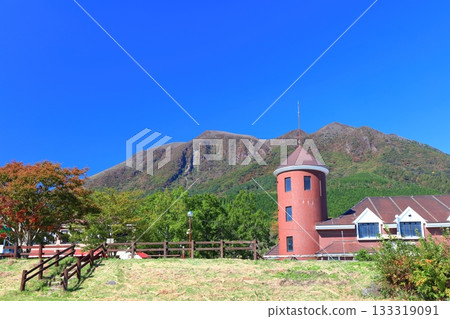 [Oita Prefecture] Gandhi Ranch and the Kuju Mountains on a clear day 133319091