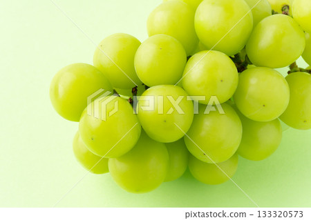 近距離拍攝看起來非常美味的 Shine Muscat 葡萄 133320573