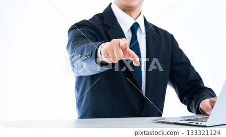 Businessman to point out Businessman to point out 133321124