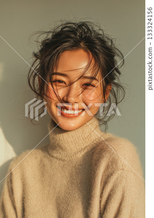 微笑女子肖像(簡約背景,針織衫,影棚拍攝,自然風格,冬季時尚) 微笑女子肖像(簡約背景,針織衫,影棚拍攝,自然風格,冬季時尚) 133324156