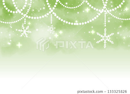 淡黃綠色的雪和珍珠花環構成了閃閃發光的背景 133325826