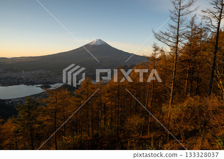 Dawn and Mt. Fuji Shindo Pass Dawn and Mt. Fuji Shindo Pass 133328037