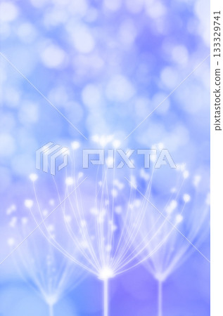 以「薔薇科」花朵繪製的閃亮花卉藝術，花朵像煙火一樣綻放 133329741