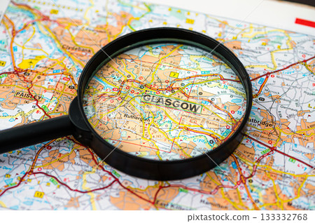 map of Glasgow in Scotland through magnifying glass, travel destination concept 133332768