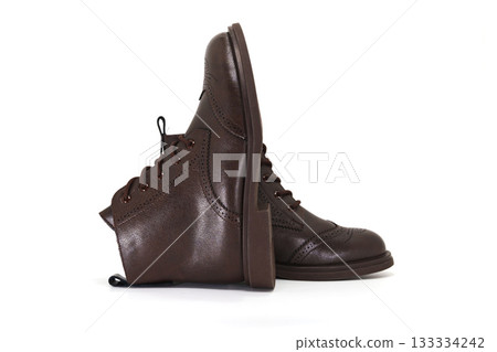 Stylish brown boots designed for comfort and versatility 133334242