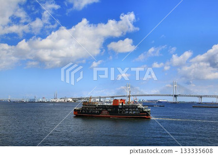 A black ship appears in Yokohama in the Reiwa era... We visited Yokohama Port on a special cruise [Tokyo Bay Ferry "Shirahama Maru"] 133335608