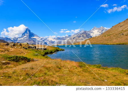 View of Stelli Lake (Stellisee) and Matterhorn mountain at summer in Zermatt, Swiss Alps, Switzerland 133336415