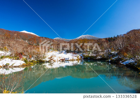 [Aomori Prefecture_Hakkoda_Hell Swamp] A bottomless swamp with hot springs in October 133336528