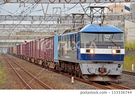 東海道本線、平塚、JR貨運、EF210-5（岡山） 133336744