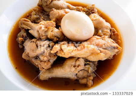 清爽的慢燉雞翅和水煮蛋 133337029