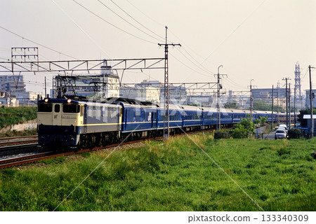 2007 EF651111 Blue Train Ginga running on the Tokaido Main Line 133340309