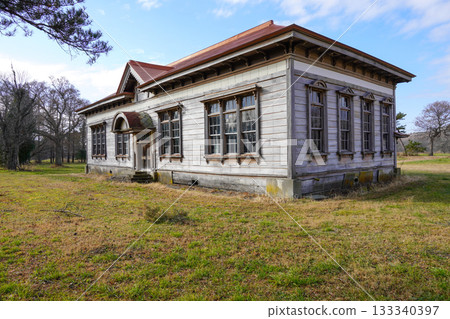 The former Western-style office of the Niikappu Farm, Livestock Improvement Center The former Western-style office of the Niikappu Farm, Livestock Improvement Center 133340397