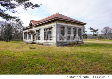 The former Western-style office of the Niikappu Farm, Livestock Improvement Center The former Western-style office of the Niikappu Farm, Livestock Improvement Center 133340403