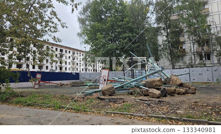 Urban construction site in Moscow with debris and residential buildings Urban construction site in Moscow with debris and residential buildings 133340981