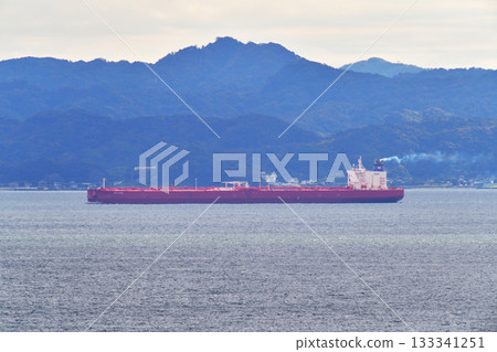 Idemitsu Tanker Uraga Channel NAVE CELESTE 133341251