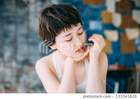 Beauty image of young women Beauty image of young women 133341620