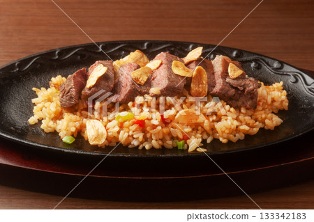 大蒜牛排飯 133342183