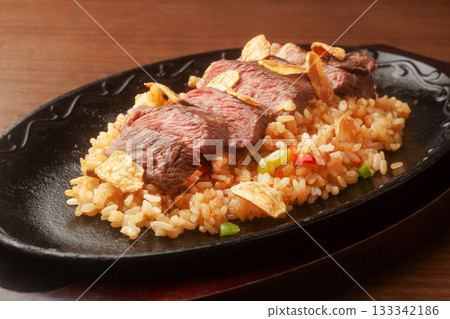大蒜牛排飯 133342186