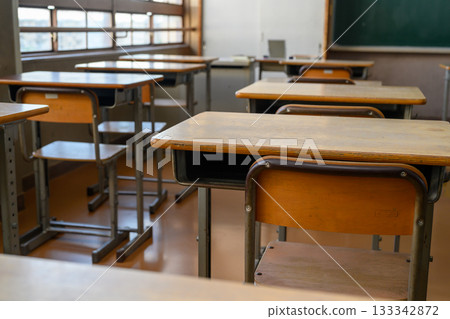 學校形象 133342872