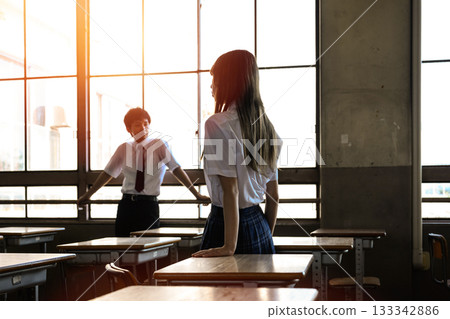 學校形象 133342886