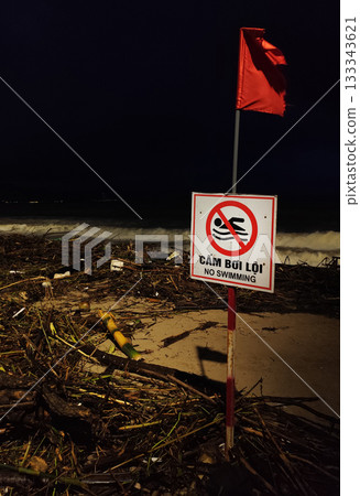 typhoon, flood, sea 133343621